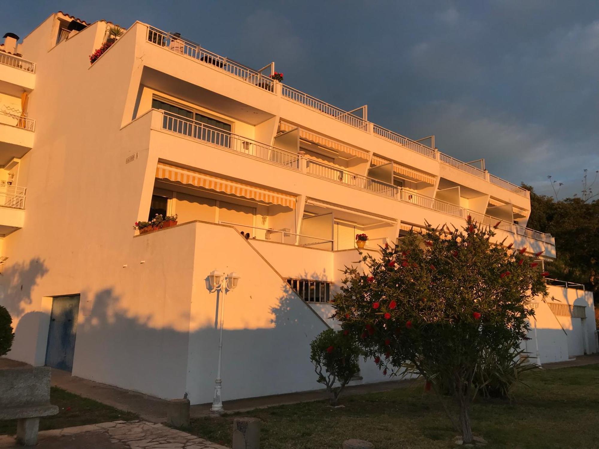 Apartamento Con Piscina - Tossa - Magnificas Vistas Al Mar Girona Eksteriør billede